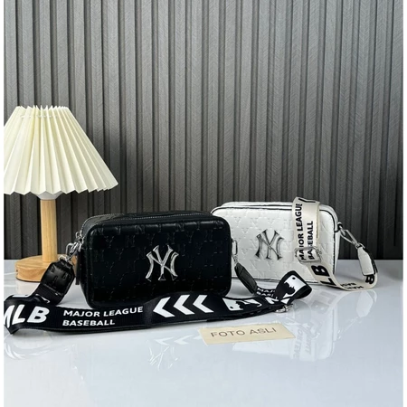 Tote Collection